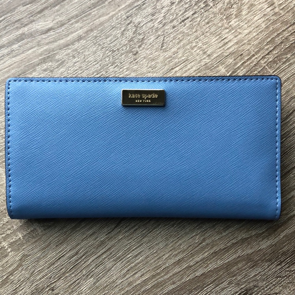 Kate Spade bifold wallet ♠️